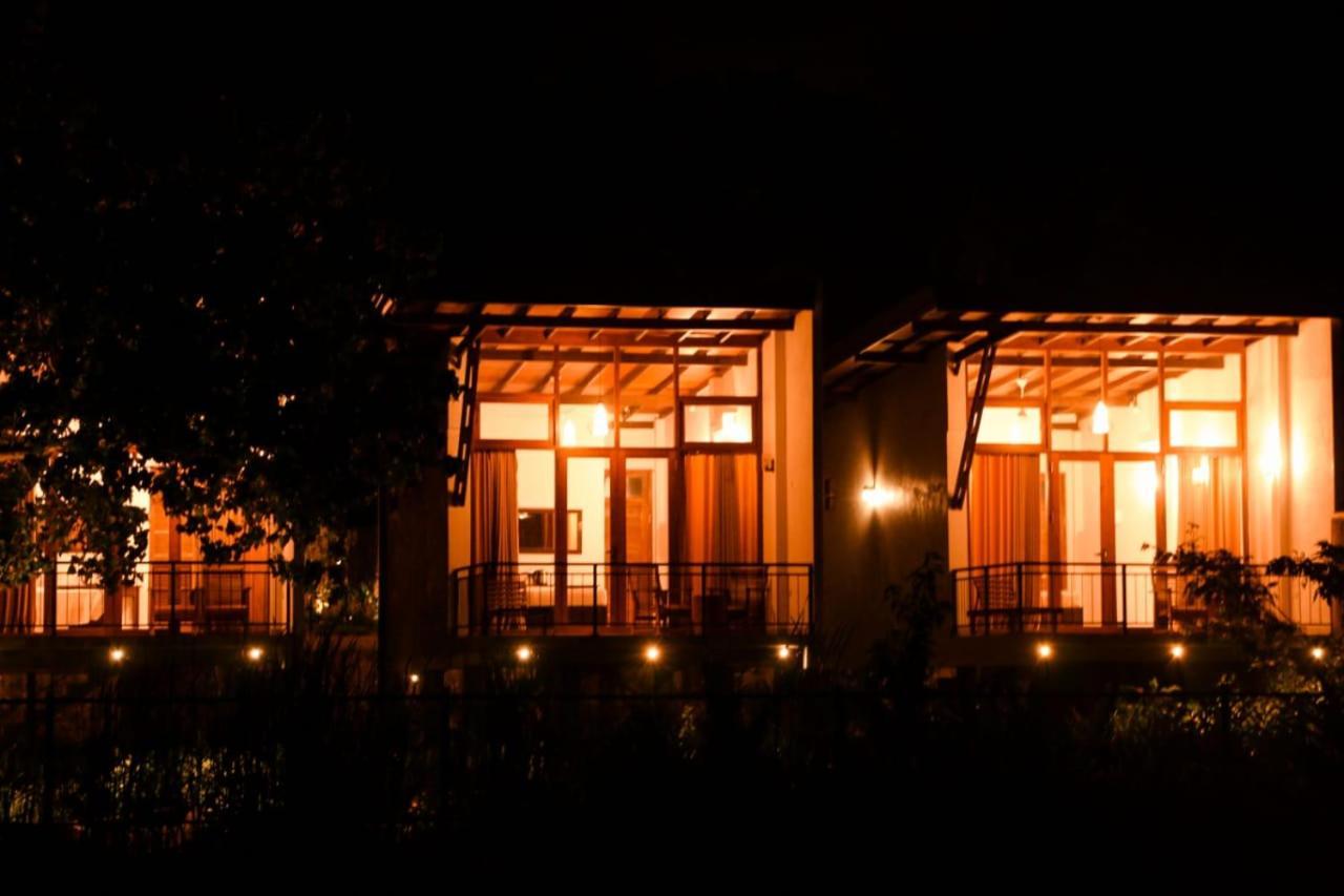 Senu Lagoon Villa Тангалла Экстерьер фото